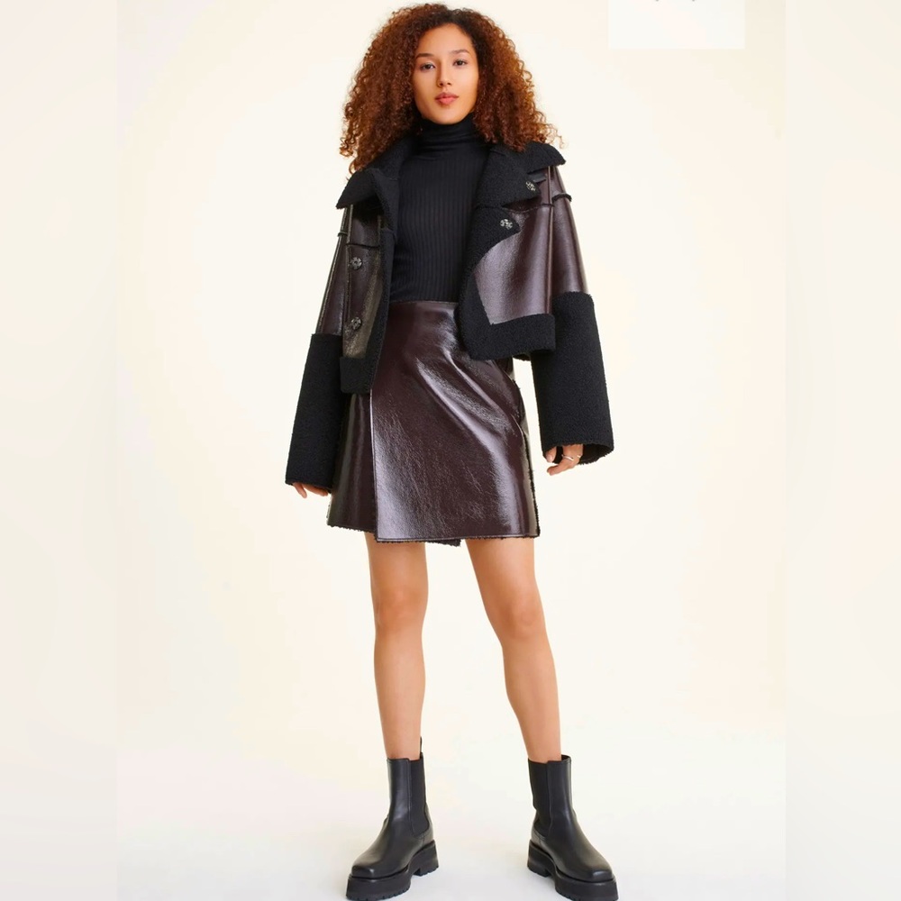 DKNY Faux Shearling Mini Skirt in chocolate, size XS